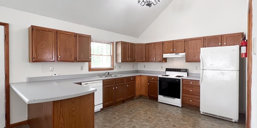 2304 E 8th Street, Bloomington, Indiana 47408,MLS,202545706