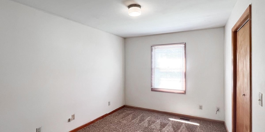 2304 E 8th Street, Bloomington, Indiana 47408,MLS,202545706