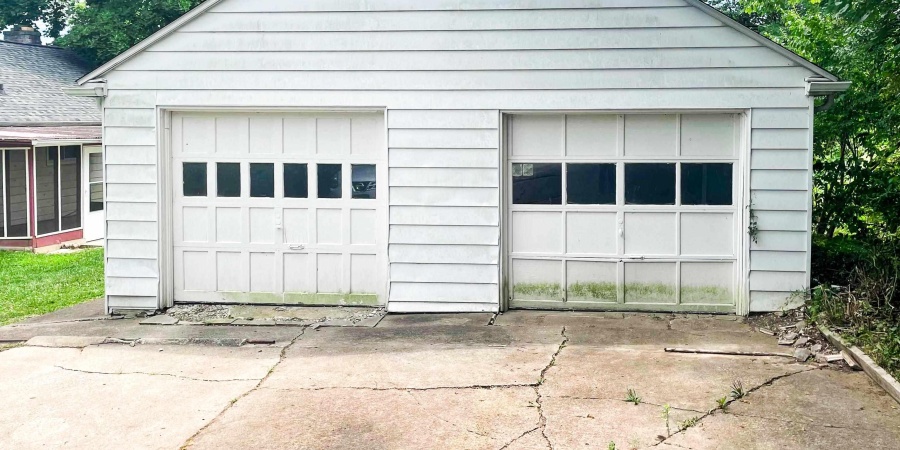 230 S Hillsdale Drive, Bloomington, Indiana 47408,MLS,202545713