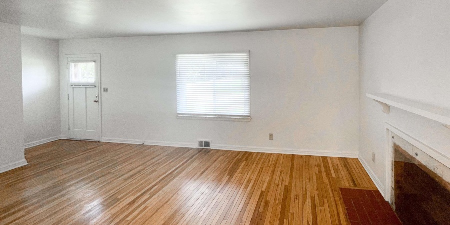 230 S Hillsdale Drive, Bloomington, Indiana 47408,MLS,202545713