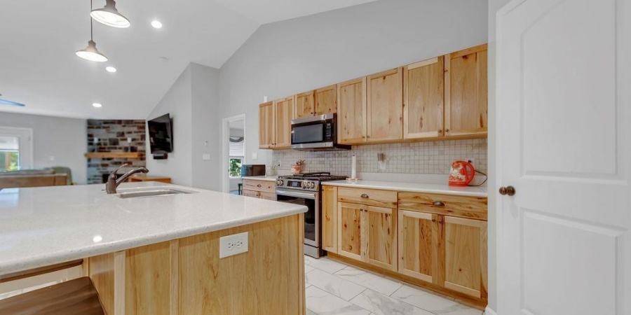 7227 W Mustang Drive, Ellettsville, Indiana 47429,MLS,202545747