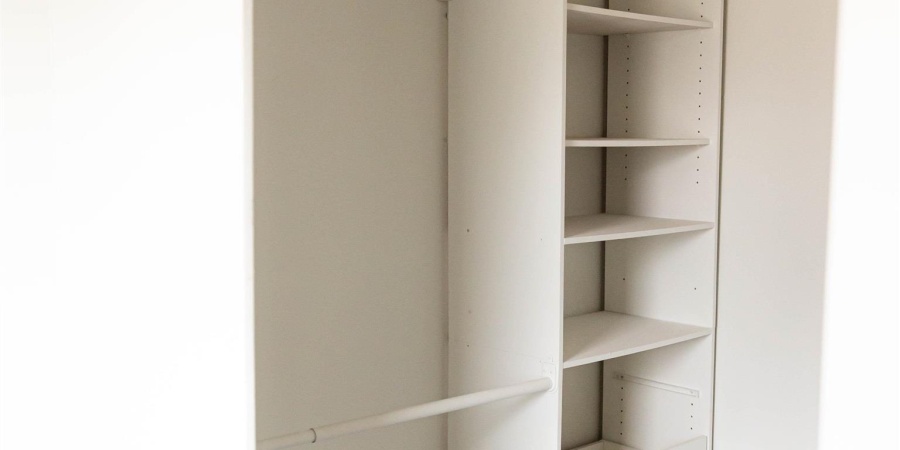 3939 W Woodhaven Drive, Bloomington, Indiana 47403,MLS,202545877