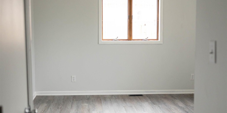 3939 W Woodhaven Drive, Bloomington, Indiana 47403,MLS,202545877