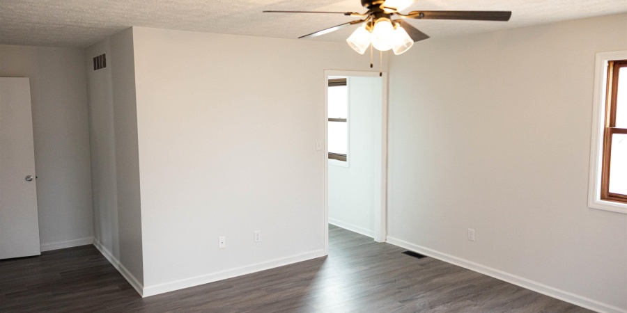 3939 W Woodhaven Drive, Bloomington, Indiana 47403,MLS,202545877