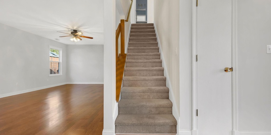 1136 W Pine Meadows Drive, Bloomington, Indiana 47403-3730,MLS,202545928