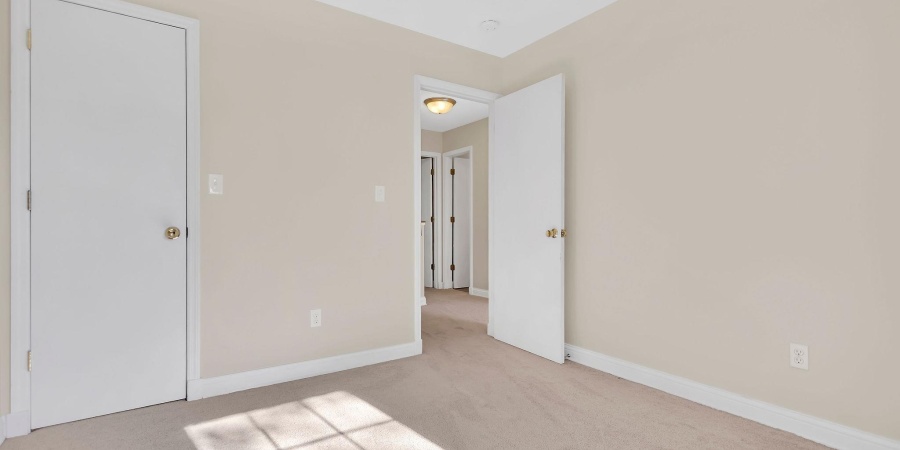 1136 W Pine Meadows Drive, Bloomington, Indiana 47403-3730,MLS,202545928