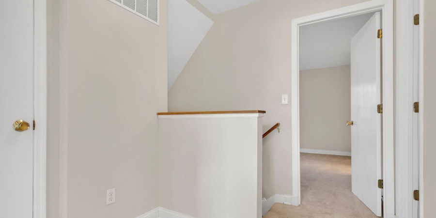 1136 W Pine Meadows Drive, Bloomington, Indiana 47403-3730,MLS,202545928