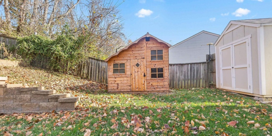 1136 W Pine Meadows Drive, Bloomington, Indiana 47403-3730,MLS,202545928