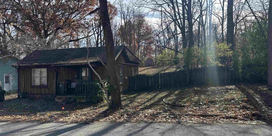 1003 W Cottage Grove Avenue, Bloomington, Indiana 47404,MLS,202545932