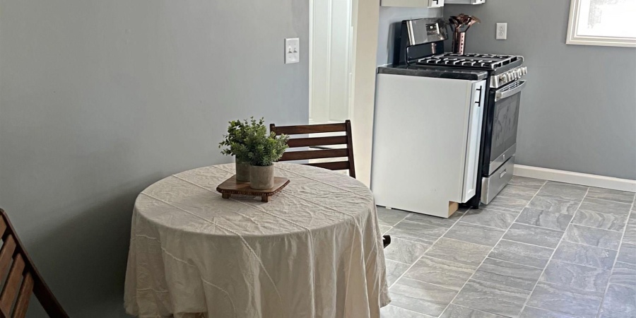 982 8th St NW, Linton, Indiana 47441,MLS,202545985