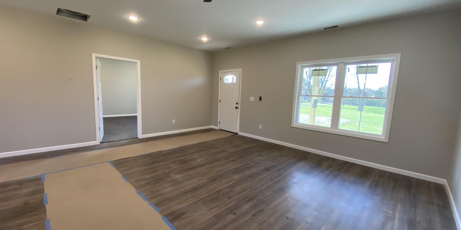 10 Trinton Avenue, Bedford, Indiana 47421,MLS,202546001