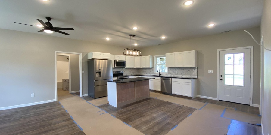 10 Trinton Avenue, Bedford, Indiana 47421,MLS,202546001