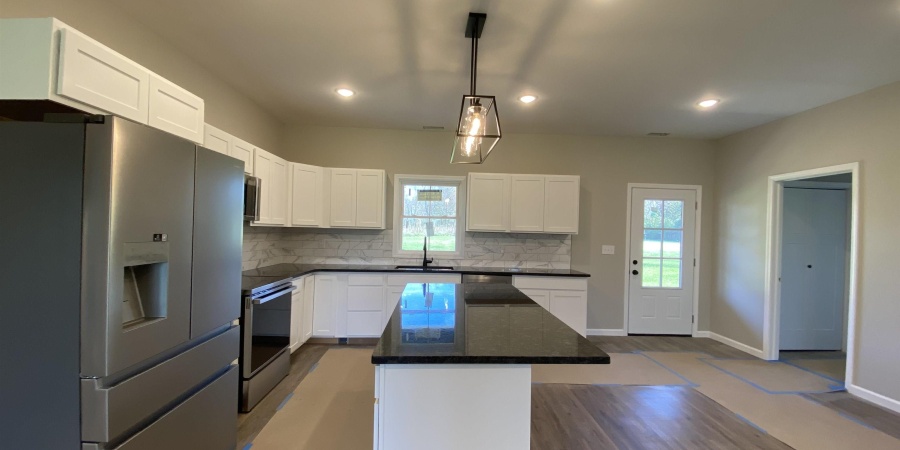 10 Trinton Avenue, Bedford, Indiana 47421,MLS,202546001