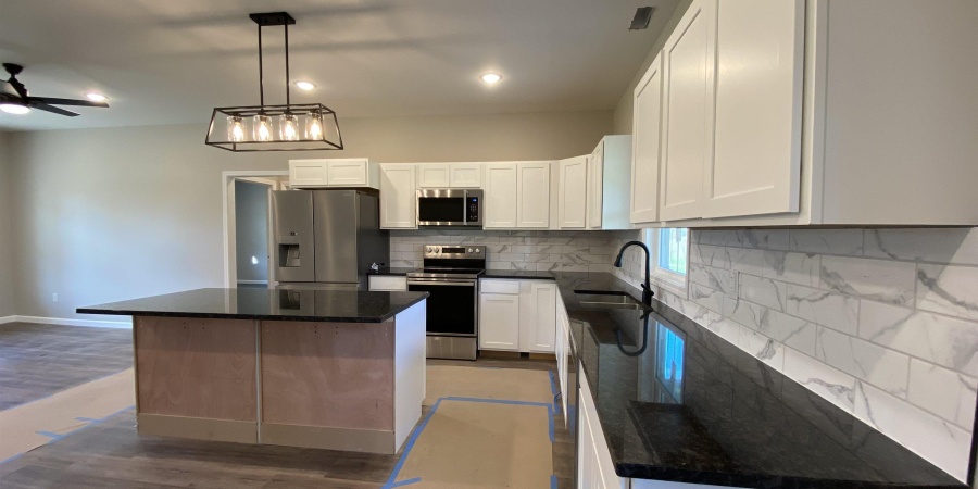 10 Trinton Avenue, Bedford, Indiana 47421,MLS,202546001