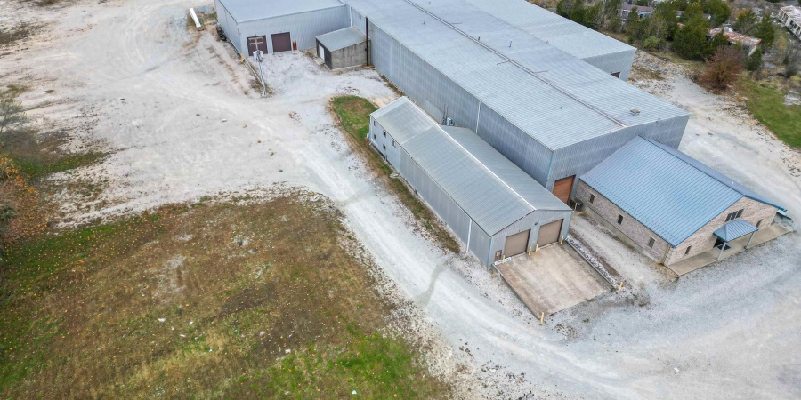 1771 1775 E Us Highway 50 Highway, Bedford, Indiana 47421,MLS,202546167