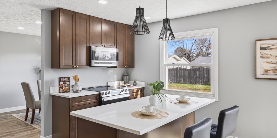 531 S Westwood Drive, Bloomington, Indiana 47403-1709,MLS,202546142