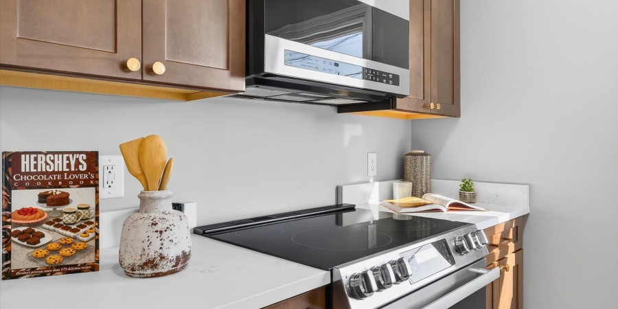 531 S Westwood Drive, Bloomington, Indiana 47403-1709,MLS,202546142