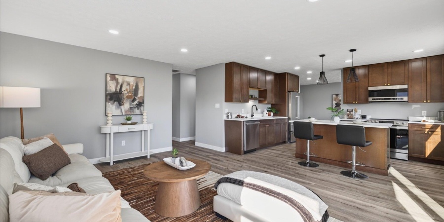 531 S Westwood Drive, Bloomington, Indiana 47403-1709,MLS,202546142