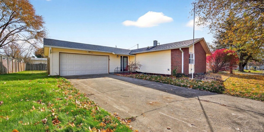 531 S Westwood Drive, Bloomington, Indiana 47403-1709,MLS,202546142