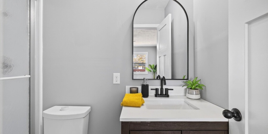 531 S Westwood Drive, Bloomington, Indiana 47403-1709,MLS,202546142