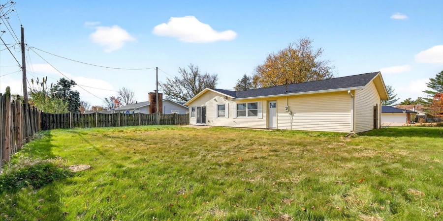 531 S Westwood Drive, Bloomington, Indiana 47403-1709,MLS,202546142