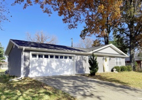 4536 W Middle Court, Bloomington, Indiana 47403-1748,MLS,202546201