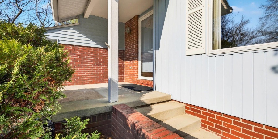 3813 S Lindas Way, Bloomington, Indiana 47401,MLS,202546213