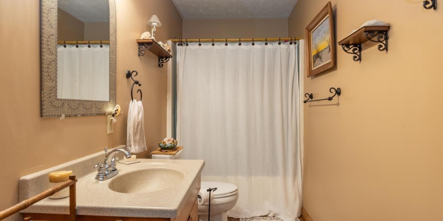 1106 W Countryside Lane, Bloomington, Indiana 47403,MLS,202546249