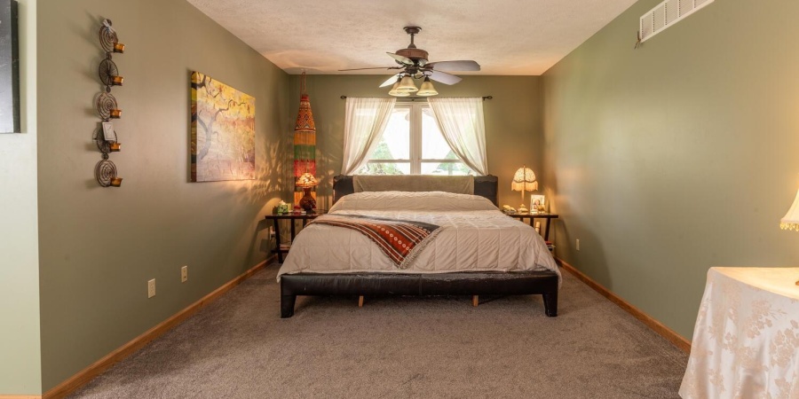 1106 W Countryside Lane, Bloomington, Indiana 47403,MLS,202546249