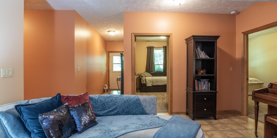 1106 W Countryside Lane, Bloomington, Indiana 47403,MLS,202546249