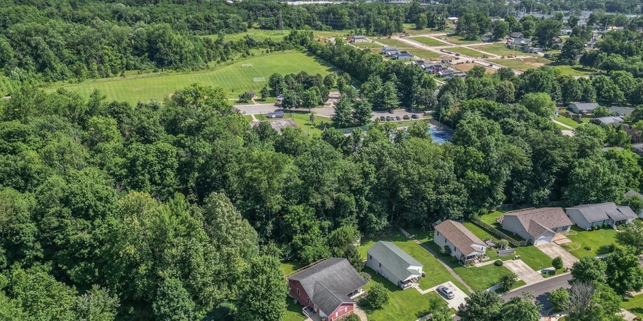 1106 W Countryside Lane, Bloomington, Indiana 47403,MLS,202546249