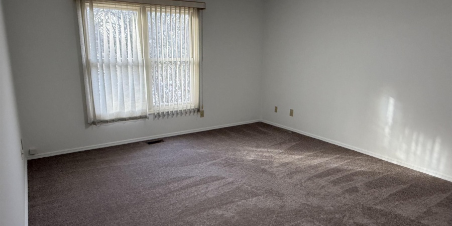 3910 S Laurel Court, Bloomington, Indiana 47401,MLS,202546276