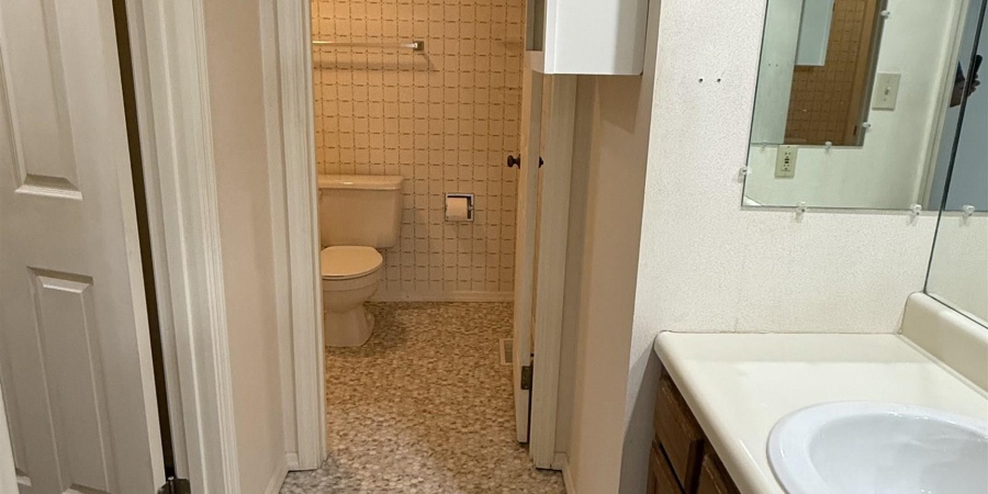 3910 S Laurel Court, Bloomington, Indiana 47401,MLS,202546276