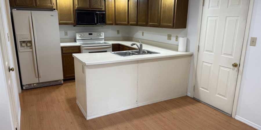 3910 S Laurel Court, Bloomington, Indiana 47401,MLS,202546276