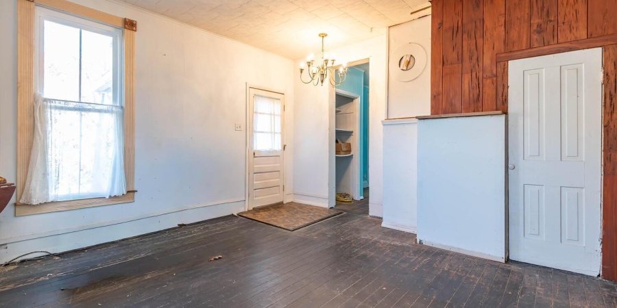 809 W Oak Street, Ellettsville, Indiana 47429,MLS,202546291