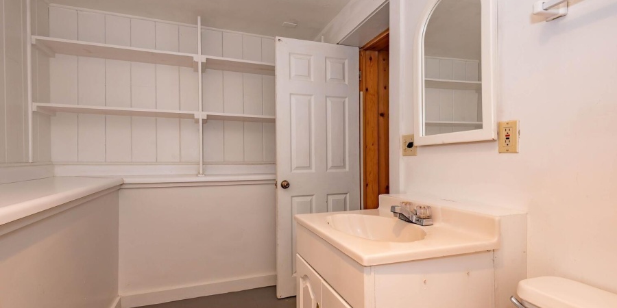 204 S Clark Street, Bloomington, Indiana 47408-4129,MLS,202546392