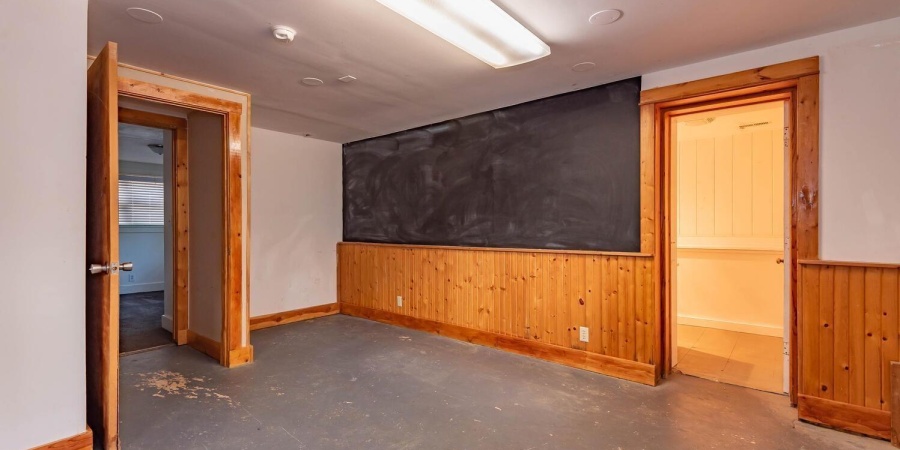 204 S Clark Street, Bloomington, Indiana 47408-4129,MLS,202546392