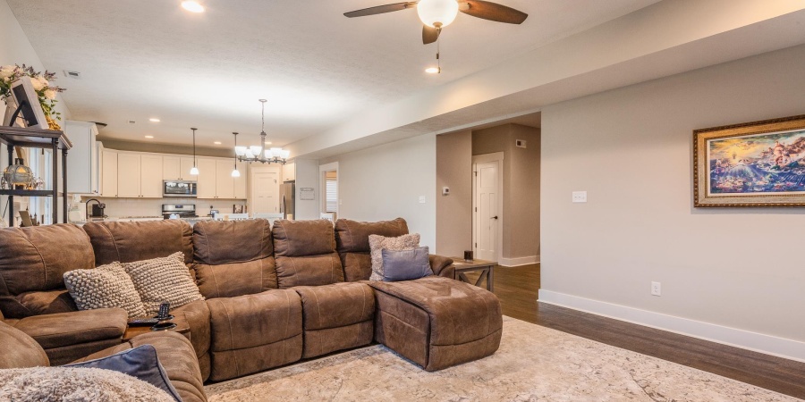 637 E Benjamin Street, Ellettsville, Indiana 47429-2054,MLS,202546345