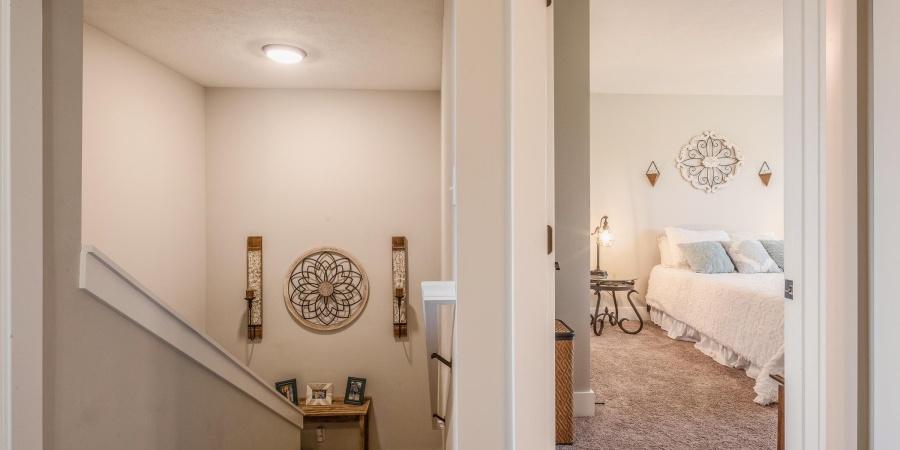 637 E Benjamin Street, Ellettsville, Indiana 47429-2054,MLS,202546345