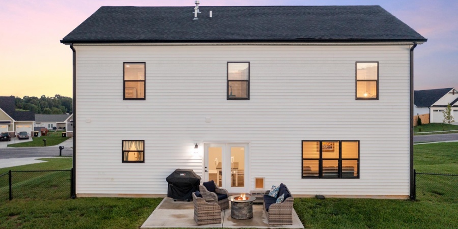 637 E Benjamin Street, Ellettsville, Indiana 47429-2054,MLS,202546345