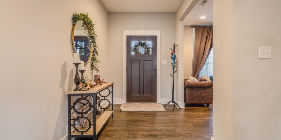 637 E Benjamin Street, Ellettsville, Indiana 47429-2054,MLS,202546345