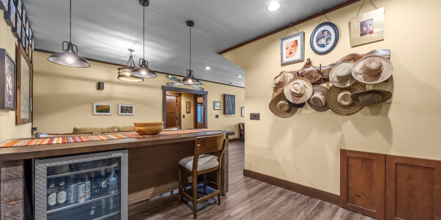 6952 S Ketcham Road, Bloomington, Indiana 47403-9671,MLS,202546500