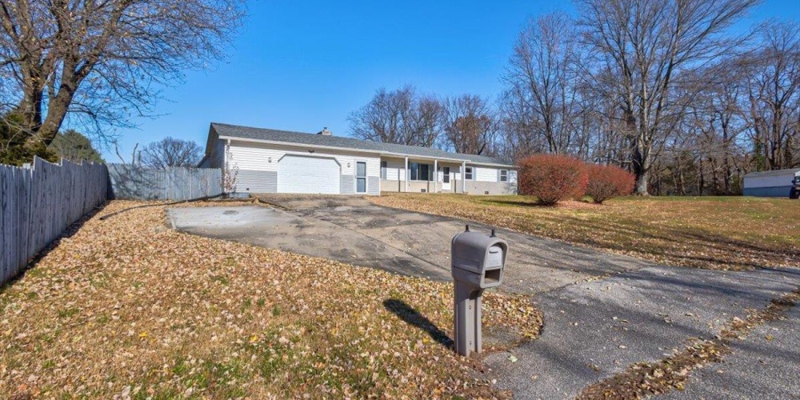 97 S Acres Drive, Mitchell, Indiana 47446,MLS,202546523