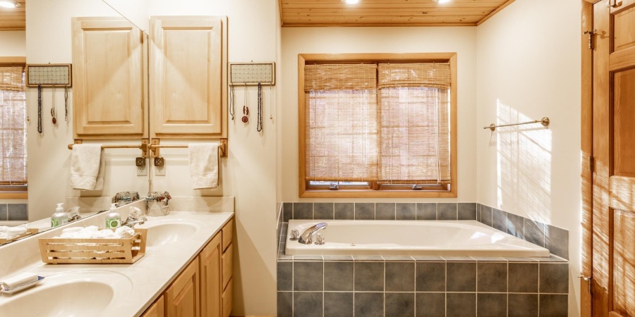 6671 E Gross Road, Bloomington, Indiana 47401,MLS,202546525