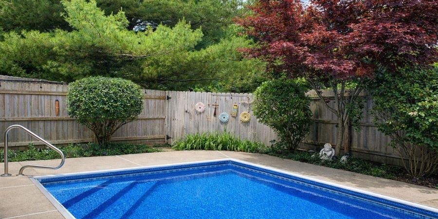 500 W Estate Drive, Bloomington, Indiana 47403,MLS,202546533