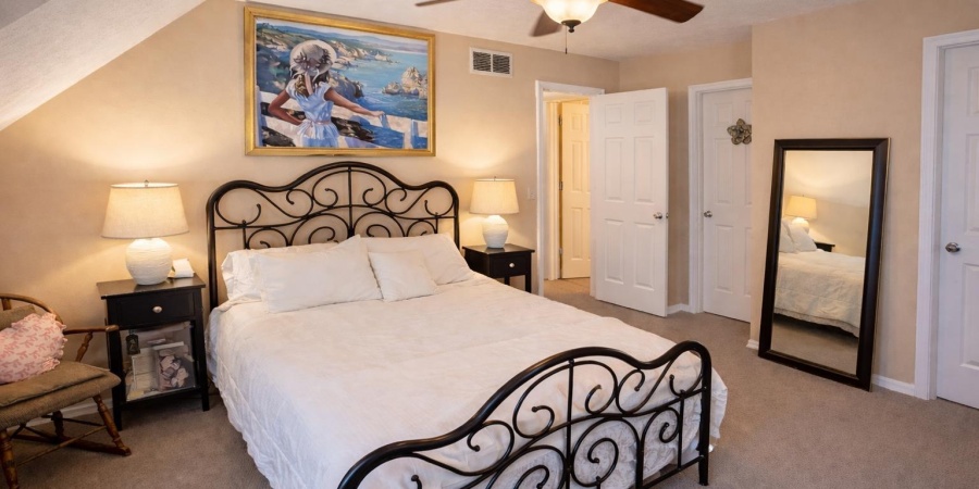 500 W Estate Drive, Bloomington, Indiana 47403,MLS,202546533