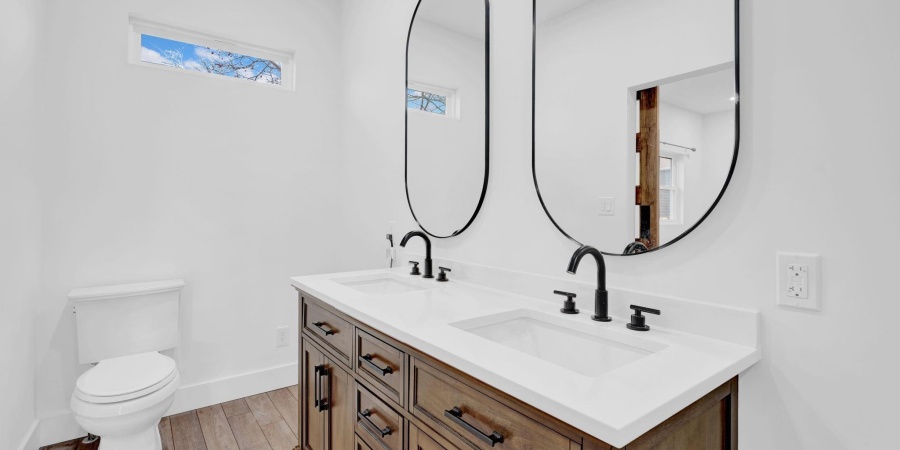 2435 I Street, Bedford, Indiana 47421,MLS,202546583