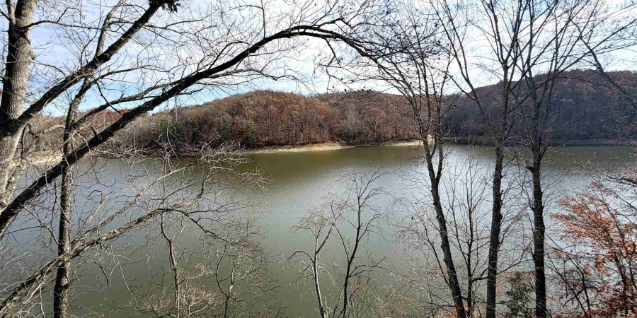 4050 E Eagle Bay Drive, Bloomington, Indiana 47401-9708,MLS,202546661