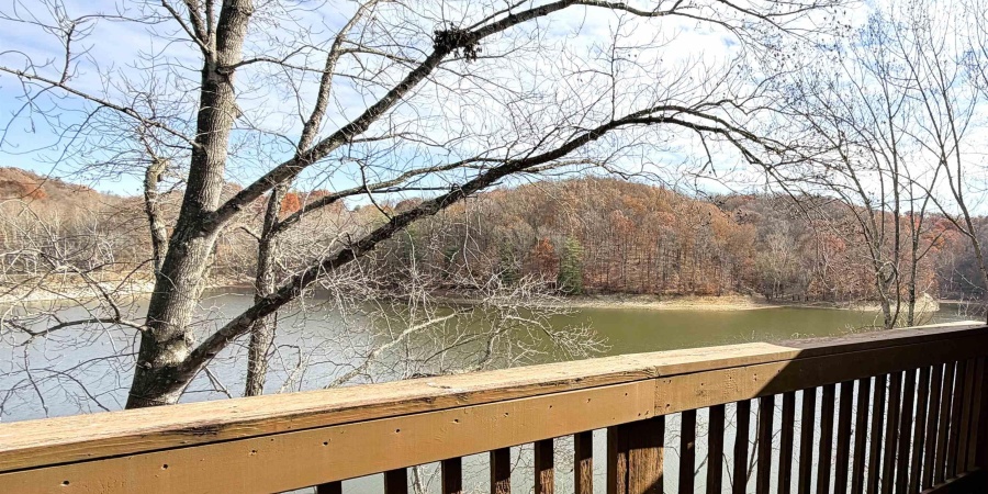 4050 E Eagle Bay Drive, Bloomington, Indiana 47401-9708,MLS,202546661