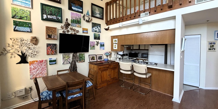 4050 E Eagle Bay Drive, Bloomington, Indiana 47401-9708,MLS,202546661